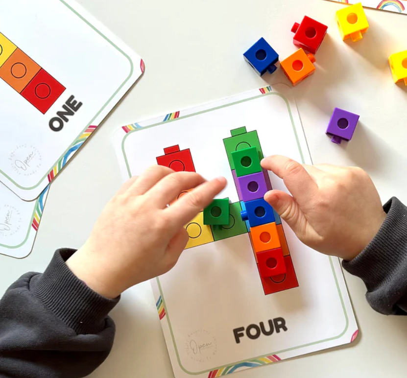 Busy Bag - Link Cube Match | Open Hand Learning